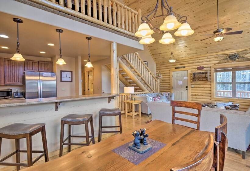 Secluded Alma Log Cabin W/ Hot Tub & Mountain View