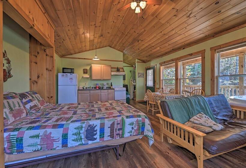 Secluded Nantahala  Gone Hunting  Cabin W/ Hot Tub