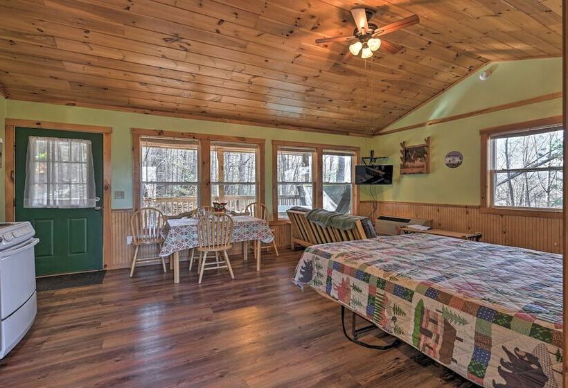 Secluded Nantahala  Gone Hunting  Cabin W/ Hot Tub