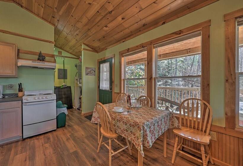 Secluded Nantahala  Gone Hunting  Cabin W/ Hot Tub