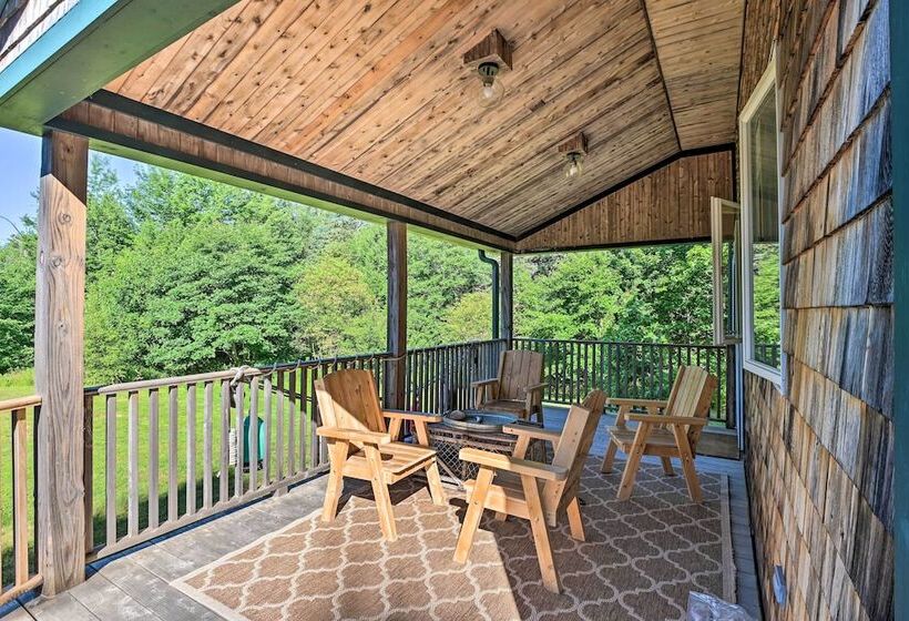 Secluded Surry Hideout W/ Backyard Fire Pit!