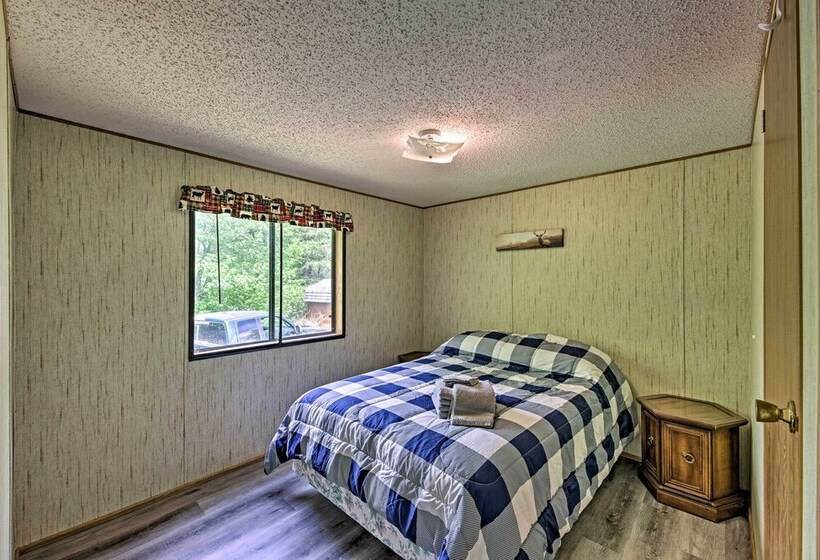 Secluded Woodsy Cabin: Hike, Fish, Hunt + Atv!