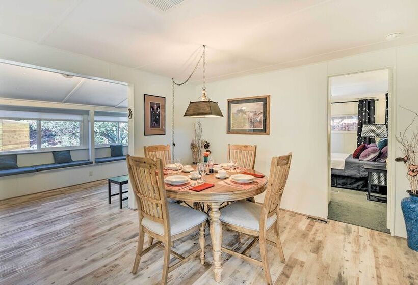 Sedona Stardust Hideaway  W/ Patio & Mtn Views!
