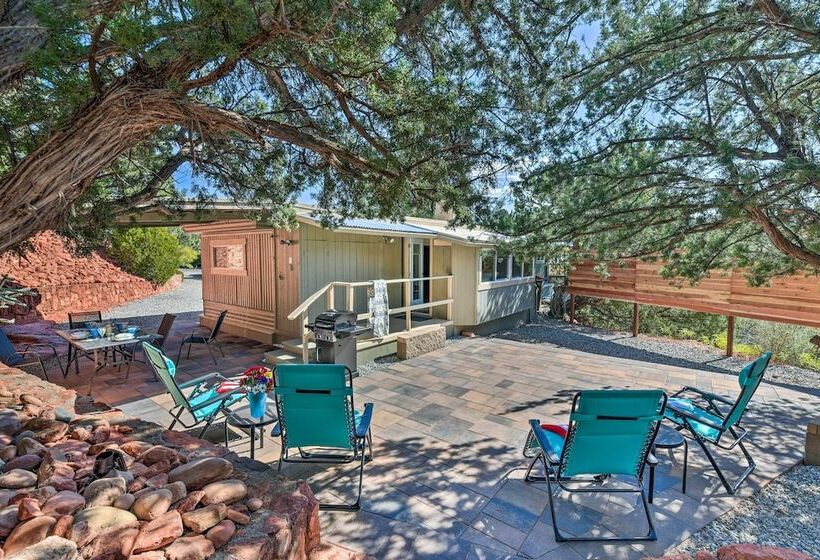 Sedona Stardust Hideaway  W/ Patio & Mtn Views!