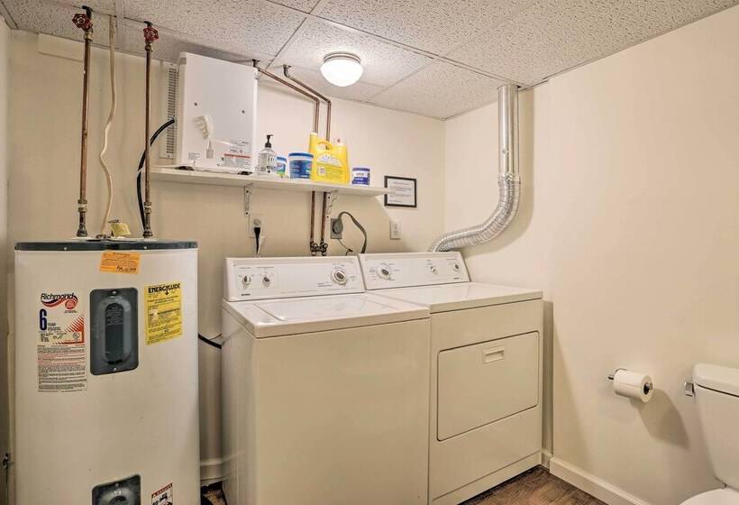 Serene Long Pond Home W/ Game Room & Beach Access!