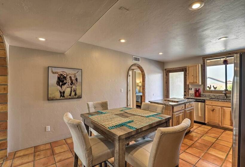 Serene North Tucson Casita: Drive To Golf Courses!