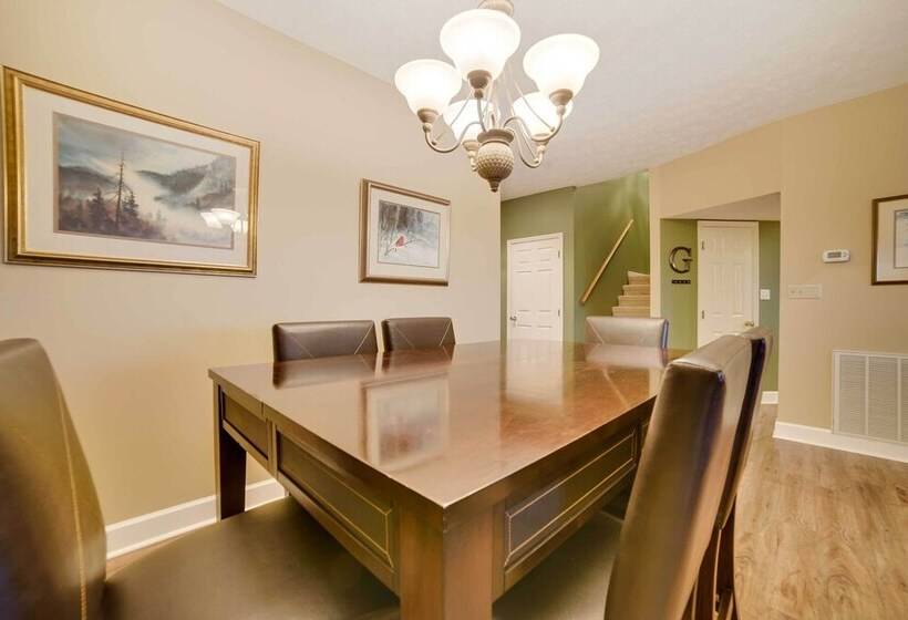 Sevierville Home W/ Mountain Views ~ 1 Mi To Town!