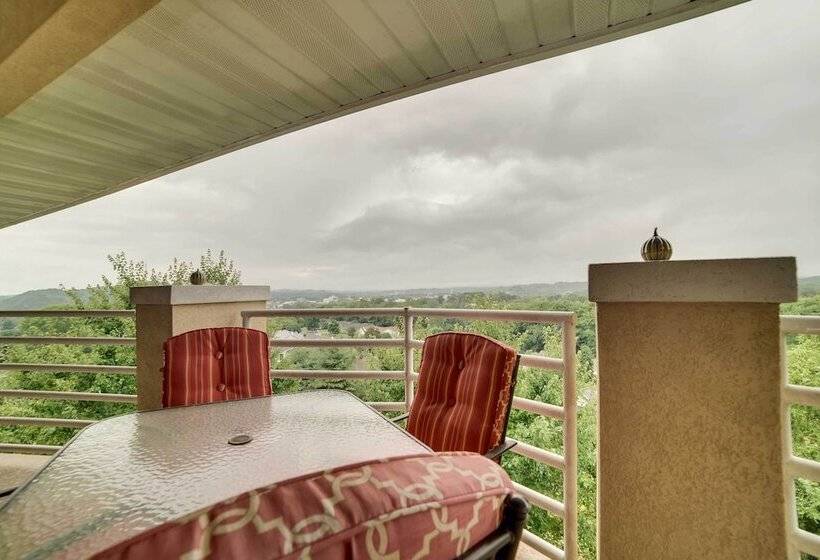 Sevierville Home W/ Mountain Views ~ 1 Mi To Town!