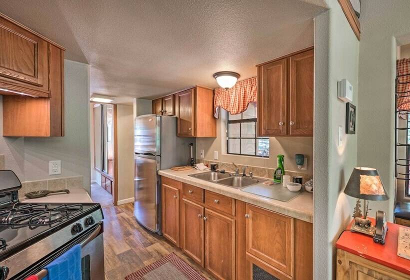 Near Hikes: Cabin W/ Furnished Deck In Show Low