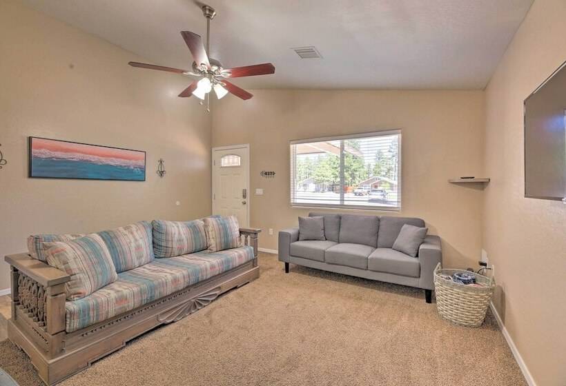 Fenced Yard, Fire Pit: Quiet Show Low Home!