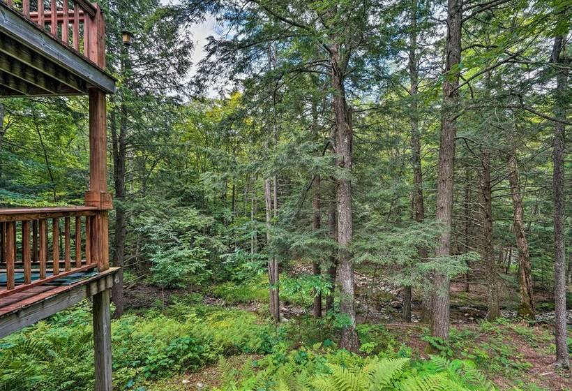 Spacious Dover Home W/ Sauna < 5 Miles To Ski!