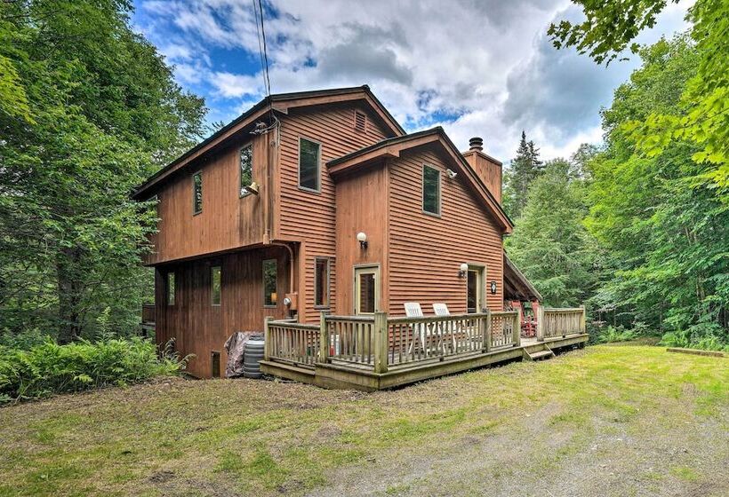 Spacious Dover Home W/ Sauna < 5 Miles To Ski!