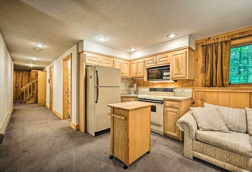 Spacious Dover Home W/ Sauna < 5 Miles To Ski!