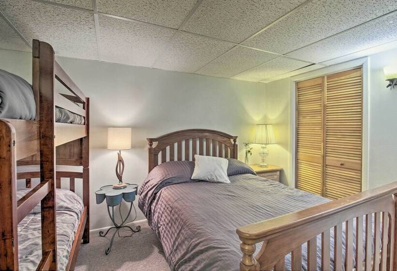 10 Mi To Show Low: Pinetop Lakeside Family Cabin!