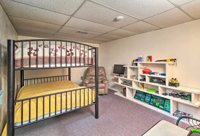 10 Mi To Show Low: Pinetop Lakeside Family Cabin!