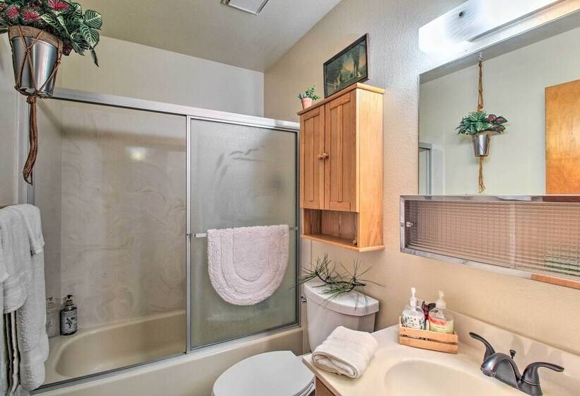 10 Mi To Show Low: Pinetop Lakeside Family Cabin!