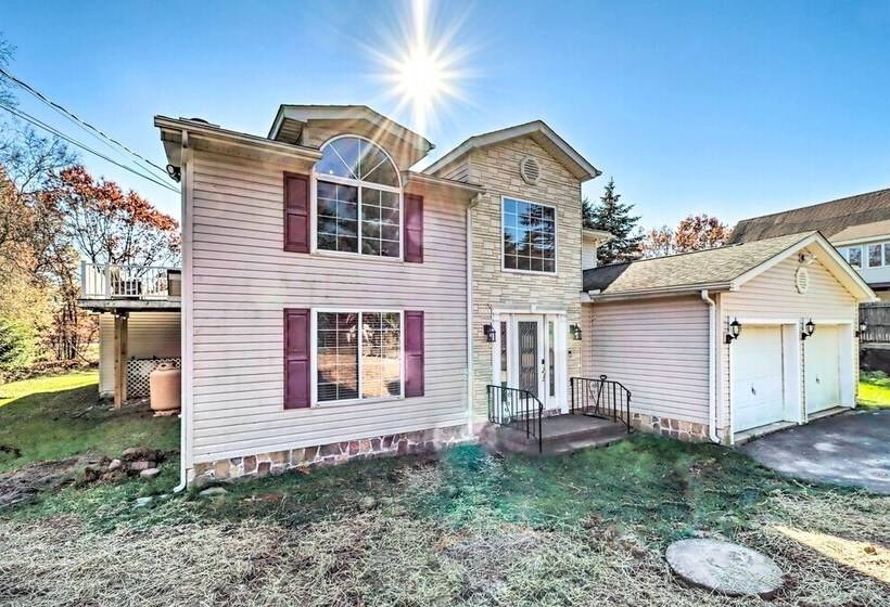 Spacious Long Pond Home Near Camelback Mtn Resort!