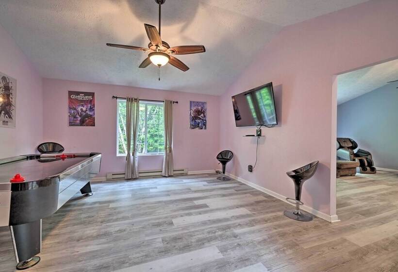 Spacious Long Pond Home Near Camelback Mtn Resort!