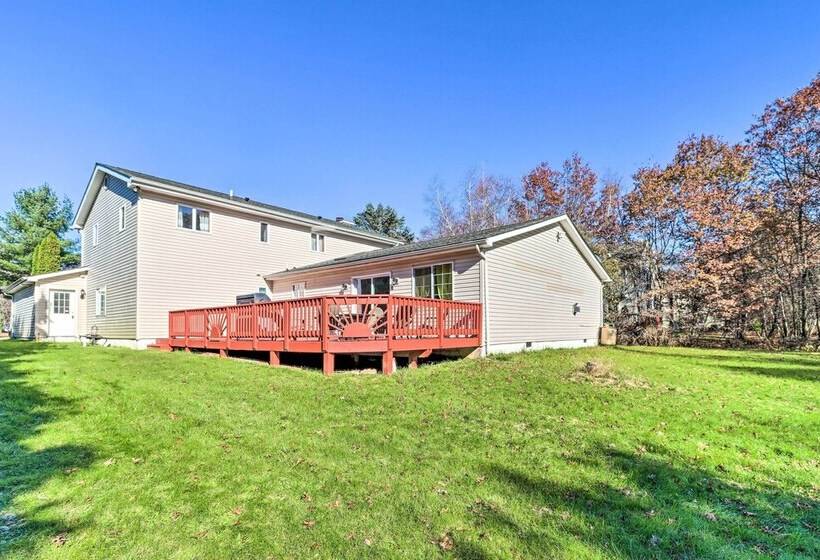 Spacious Long Pond Home Near Camelback Mtn Resort!