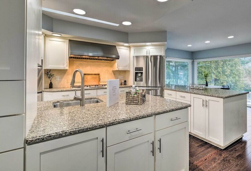 Spacious Rochester Home W/ Heated Pool & Hot Tub!