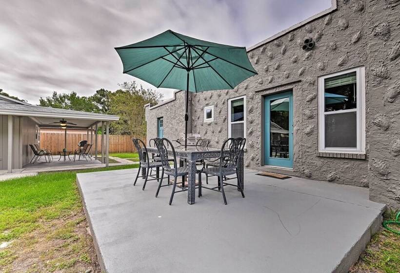 Walk To Dtwn: Winter Garden Home W/ Patio