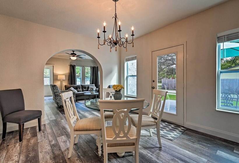 Walk To Dtwn: Winter Garden Home W/ Patio