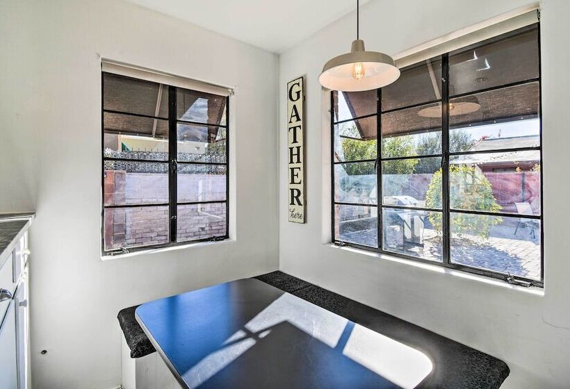 Sun Lit Phoenix Gem: Backyard Entertainment Patio!