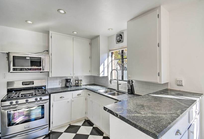 Sun Lit Phoenix Gem: Backyard Entertainment Patio!