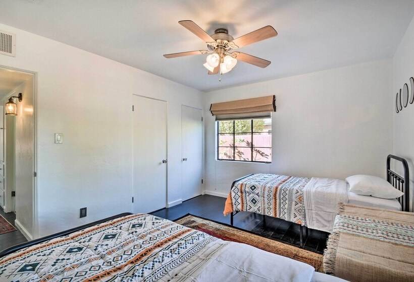 Sun Lit Phoenix Gem: Backyard Entertainment Patio!