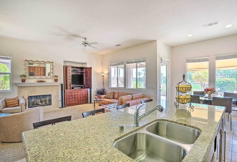 Sunny Palm Desert Home   Swim, Golf & Relax!