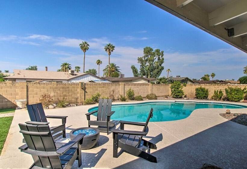 Sunny Tempe Escape: Central Location & Pool