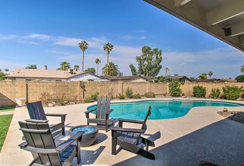 Sunny Tempe Escape: Central Location & Pool