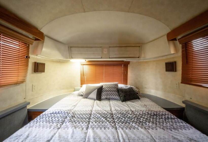 The Big Texan   Cabins And Wagons