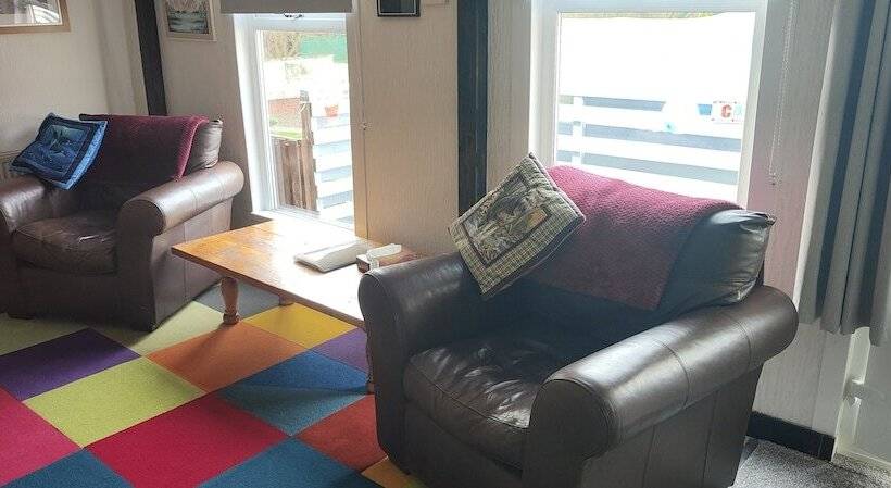 The Cabin Quiet, Relaxing And Dog Friendly