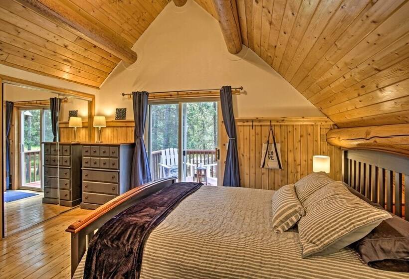 The Innlet    Comfy Cabin By Conkling Marina