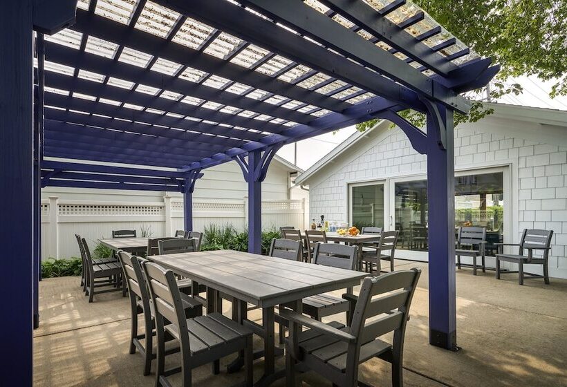 The Neighborhood Hotel New Buffalo