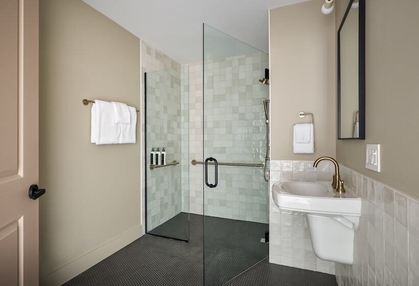 The Neighborhood Hotel New Buffalo