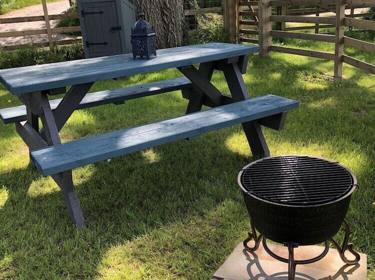 The Peacock Shepherds Hut At Hafoty Boeth