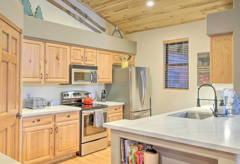 3 Mi To Golf Course: Show Low Escape W/ Fire Pit