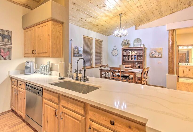 3 Mi To Golf Course: Show Low Escape W/ Fire Pit