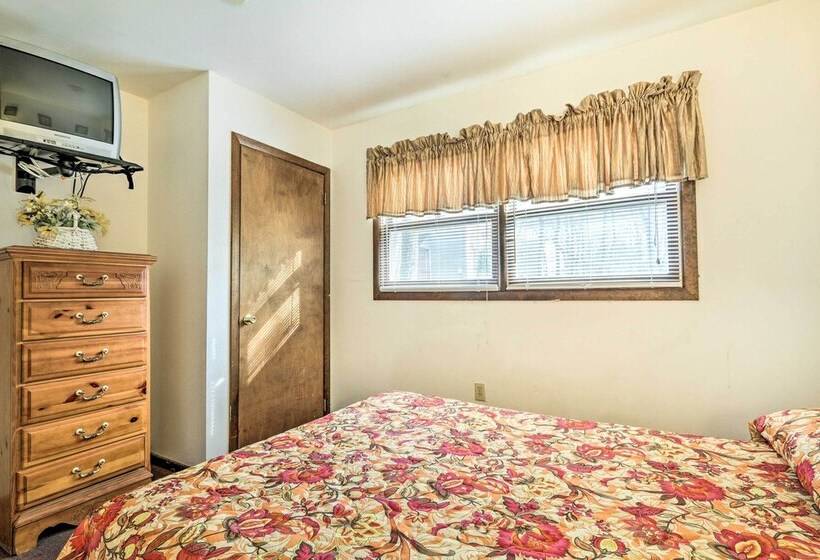 Tranquil Lake Harmony Haven   Great For Families!