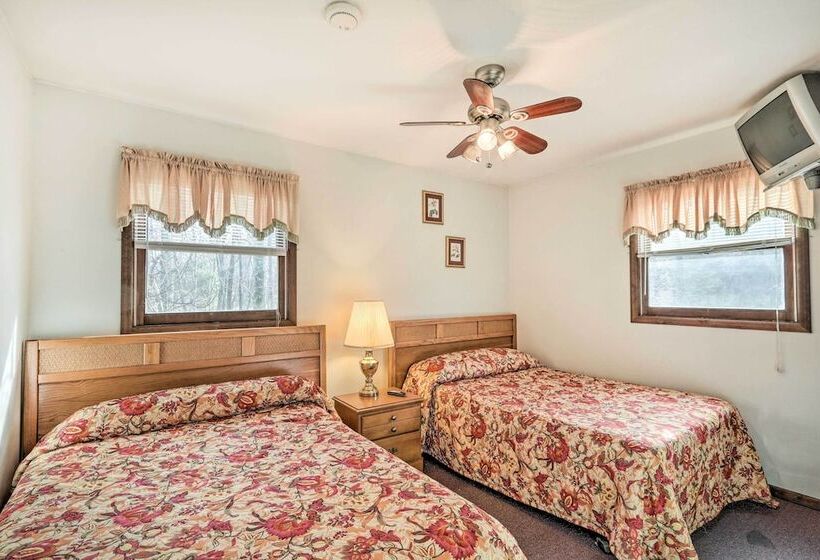 Tranquil Lake Harmony Haven   Great For Families!