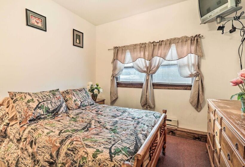 Tranquil Lake Harmony Haven   Great For Families!