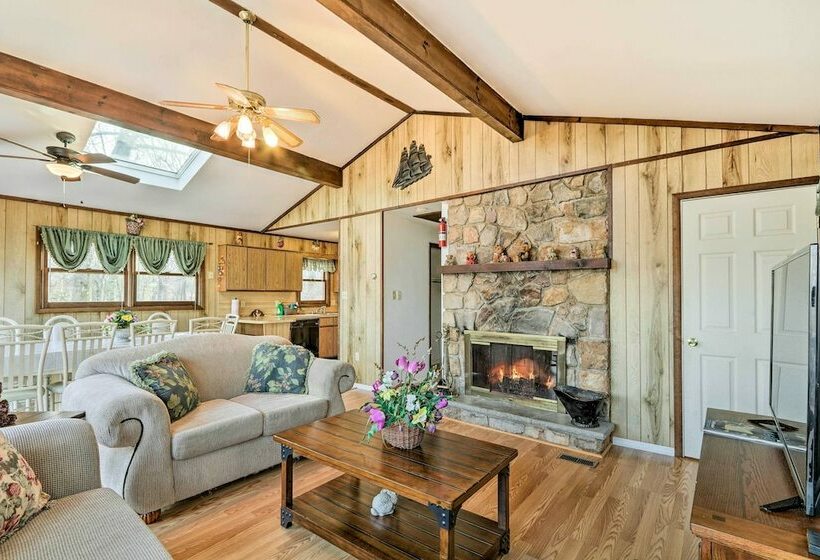 Tranquil Lake Harmony Haven   Great For Families!