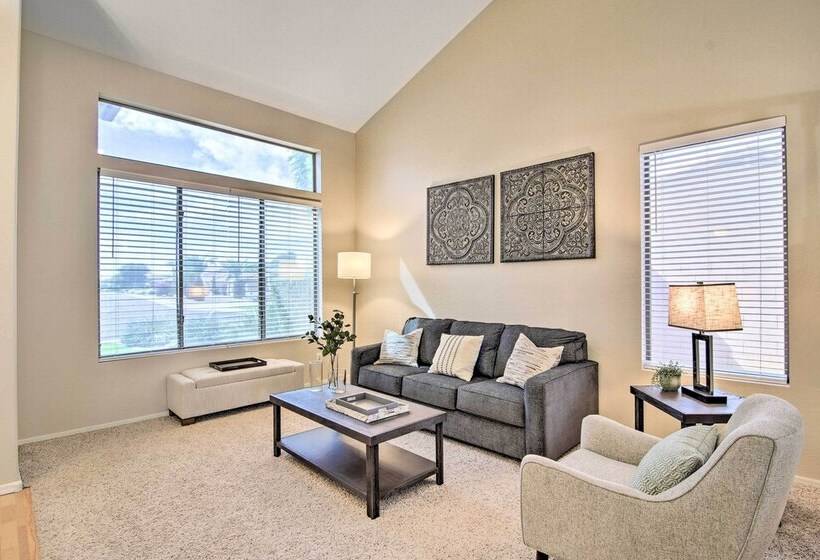 Southeast Gilbert Home W/ Private Pool & Hot Tub!