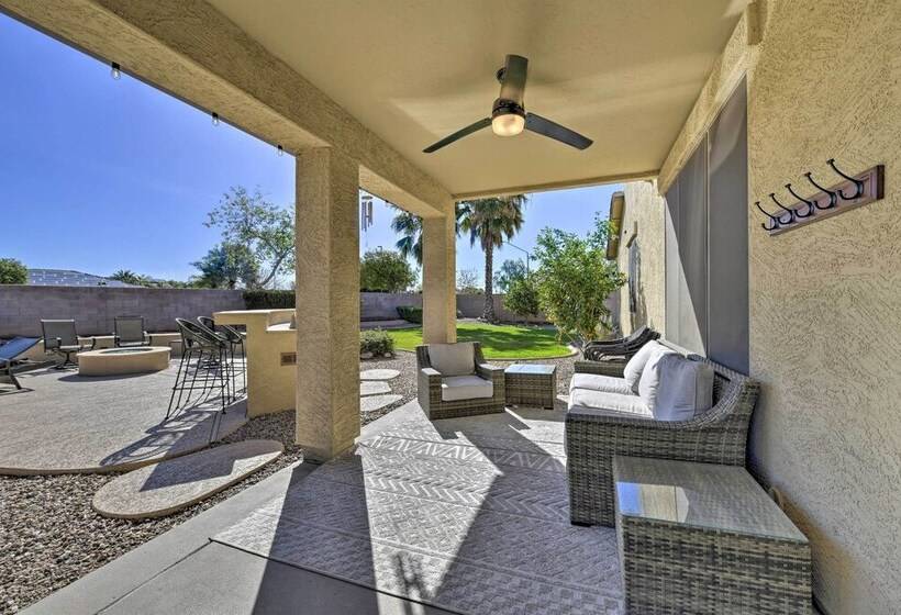 Southeast Gilbert Home W/ Private Pool & Hot Tub!