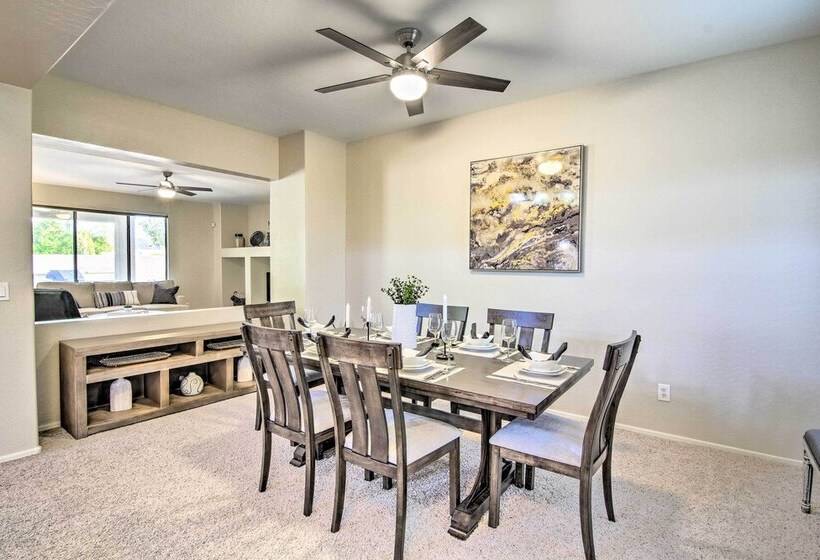 Southeast Gilbert Home W/ Private Pool & Hot Tub!