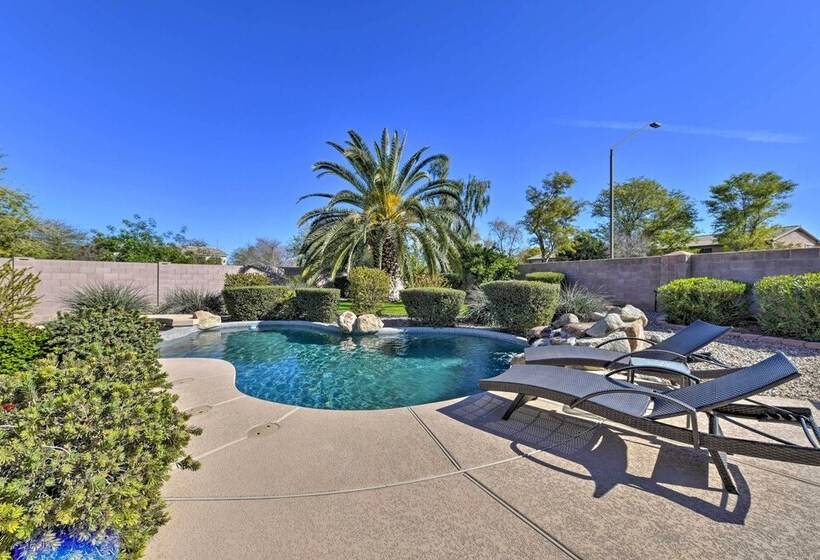 Southeast Gilbert Home W/ Private Pool & Hot Tub!