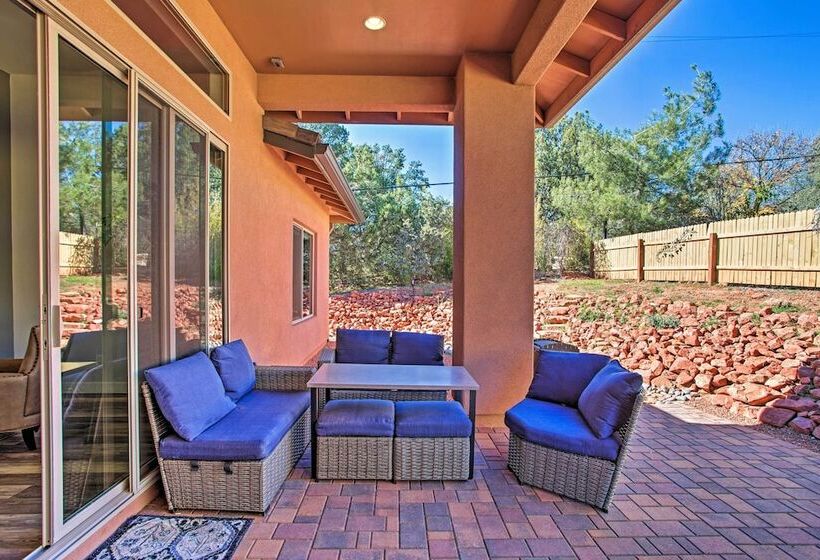 Tranquil Sedona Home With Fireplace & Hot Tub!