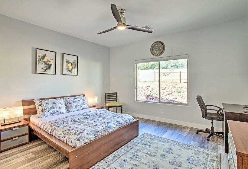 Tranquil Sedona Home With Fireplace & Hot Tub!